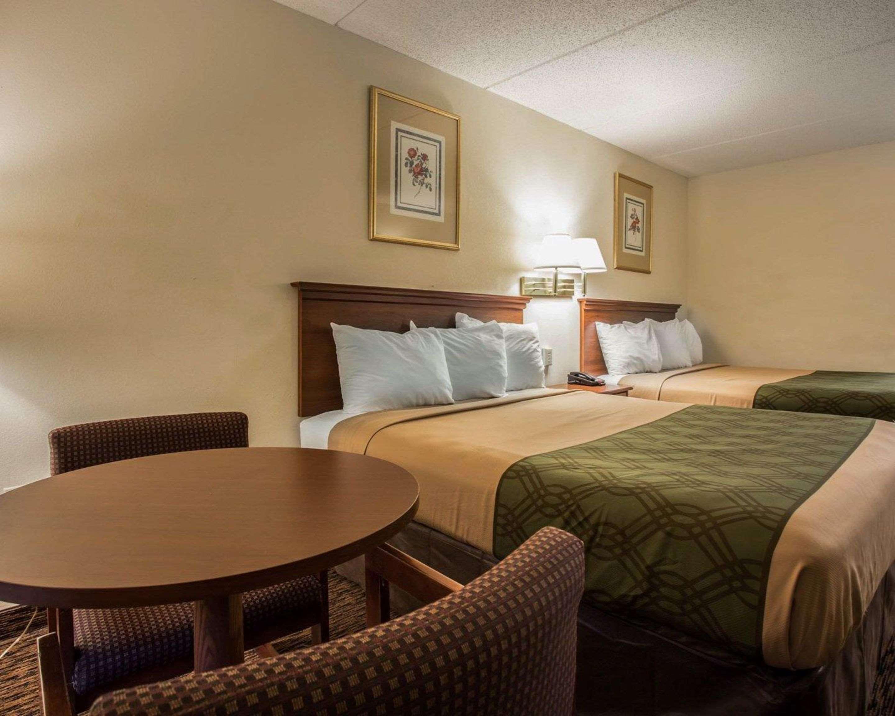 Econo Lodge Inn & Suites Lugoff Eksteriør bilde