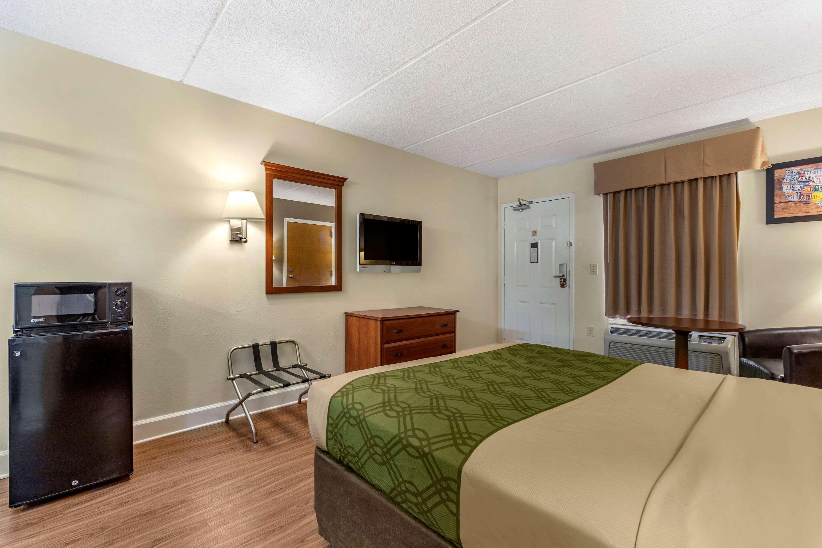Econo Lodge Inn & Suites Lugoff Eksteriør bilde