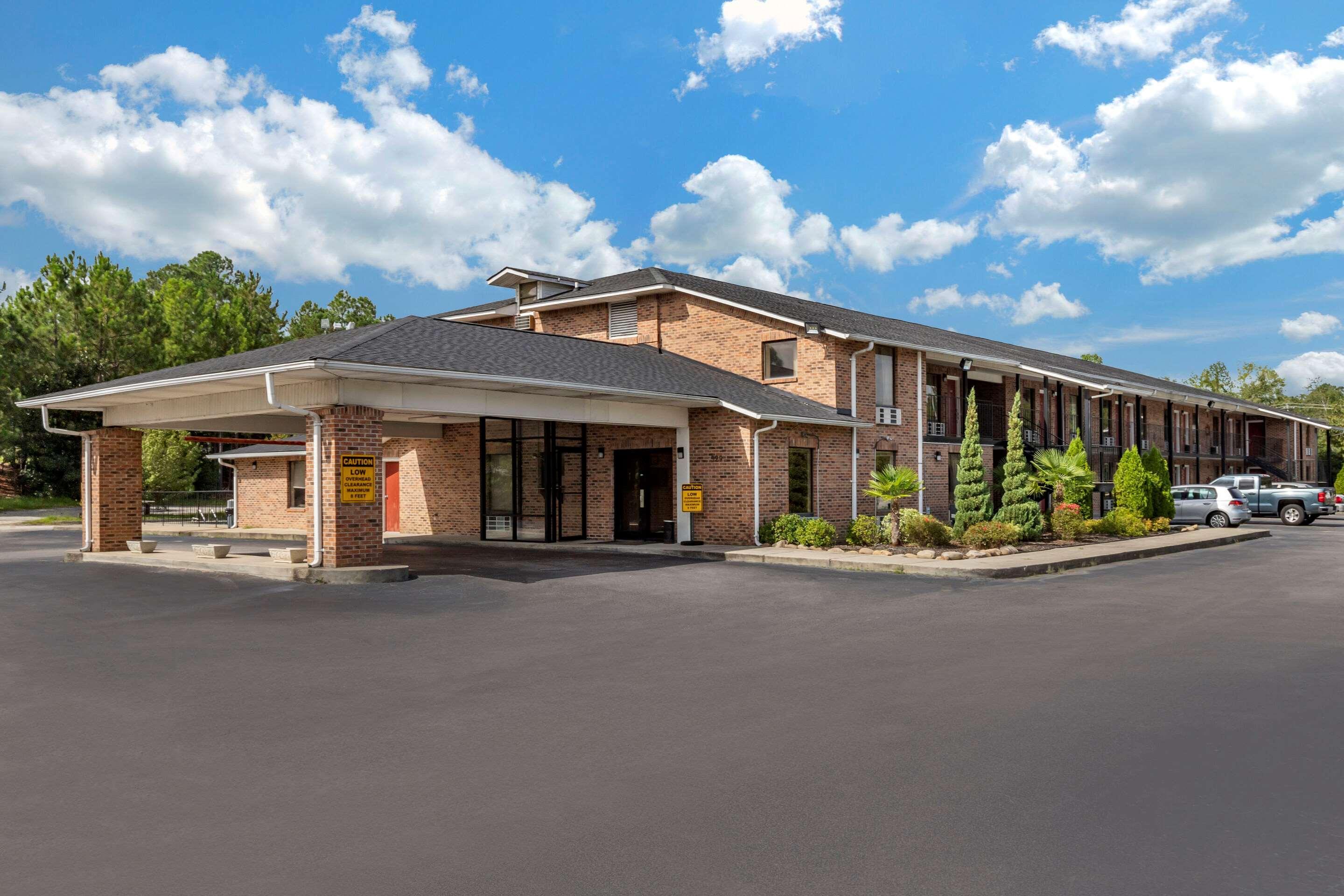 Econo Lodge Inn & Suites Lugoff Eksteriør bilde