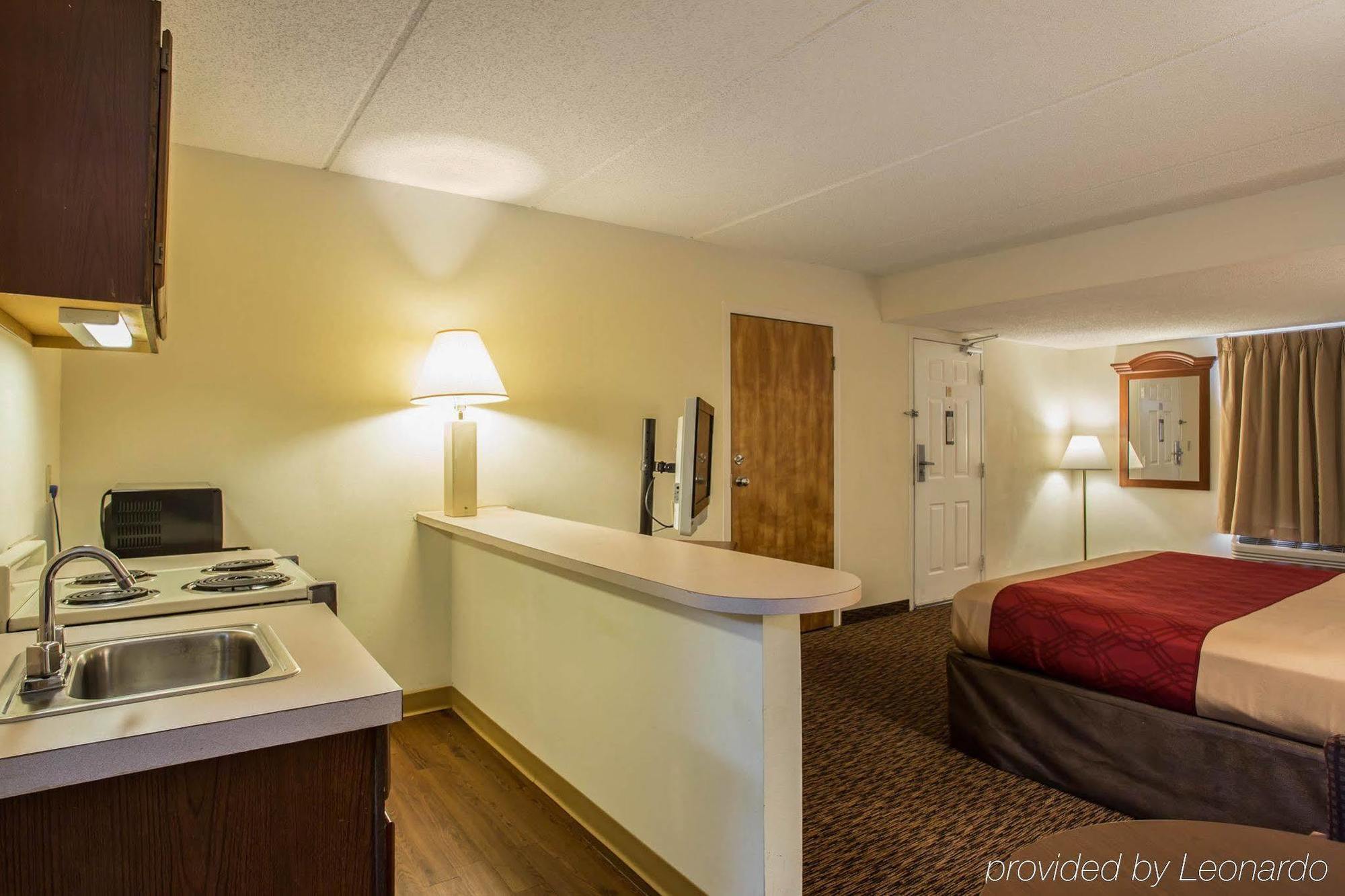 Econo Lodge Inn & Suites Lugoff Eksteriør bilde